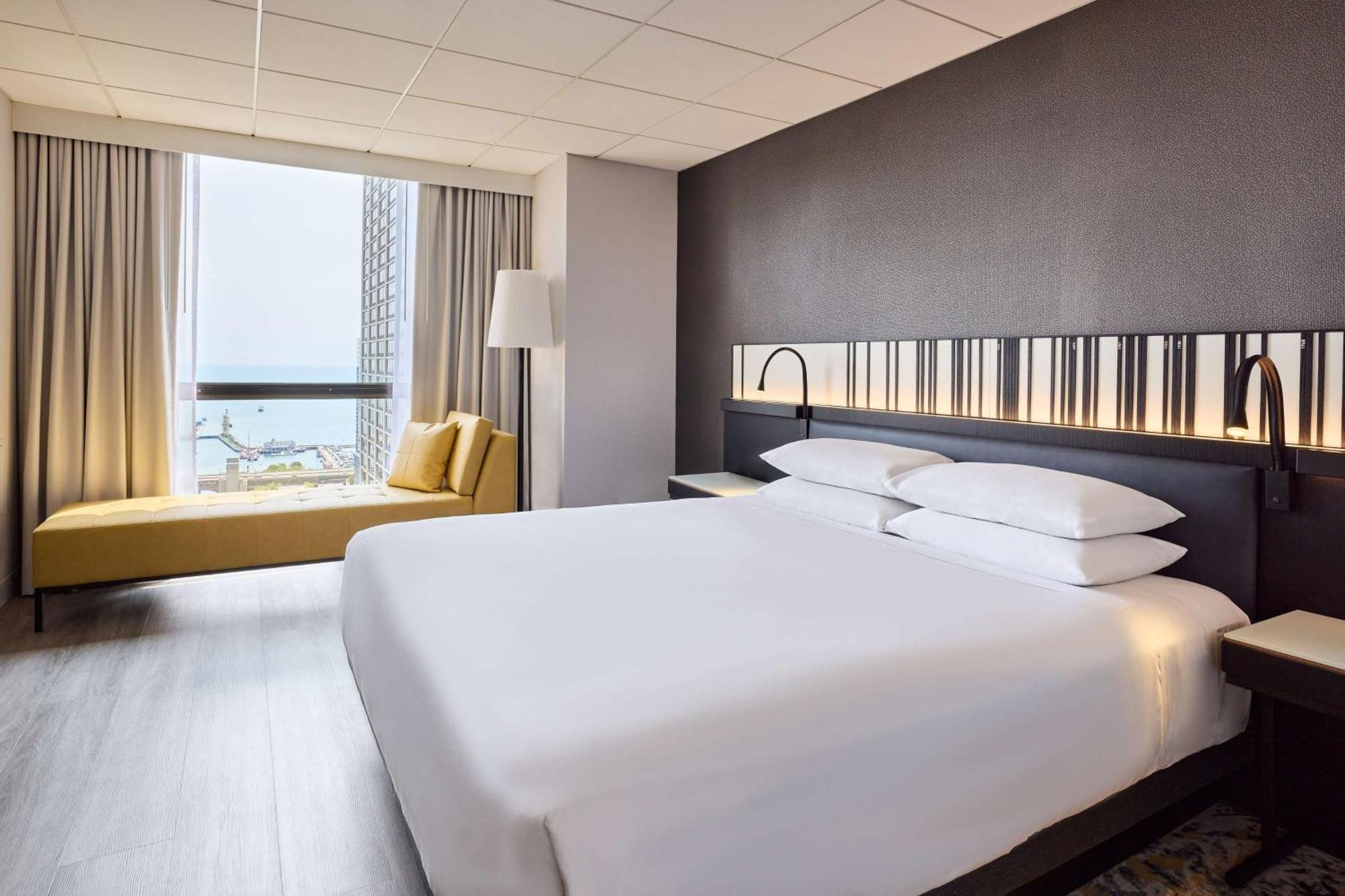 Hyatt Regency Chicago Hotel Exterior photo